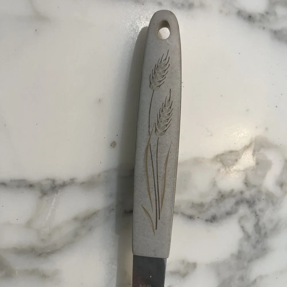 Vintage  Maid of Honor Ladle Stainless Wheat Handle Spouted Utensil Kitchen